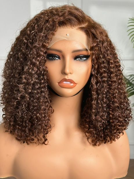 Mocha Posh Curl™ – 5×5 Lace Closure Wig (12″)