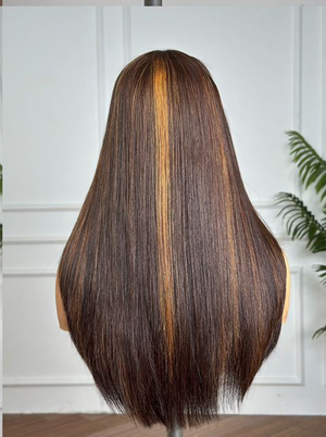 Selena Highlight Straight™ – 18″ Double-Drawn Layered Wig