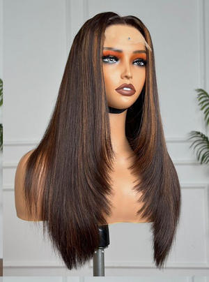 Selena Highlight Straight™ – 18″ Double-Drawn Layered Wig
